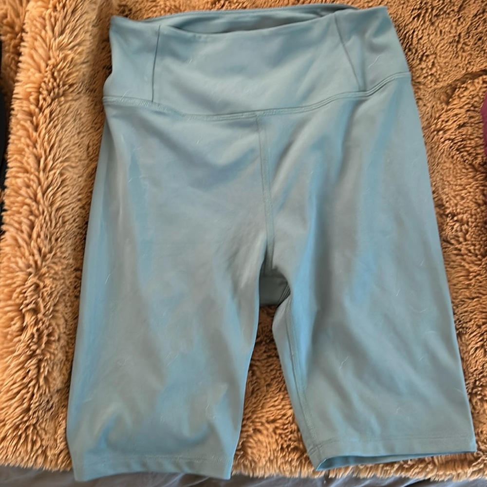 Girlfriend collective bike shorts M